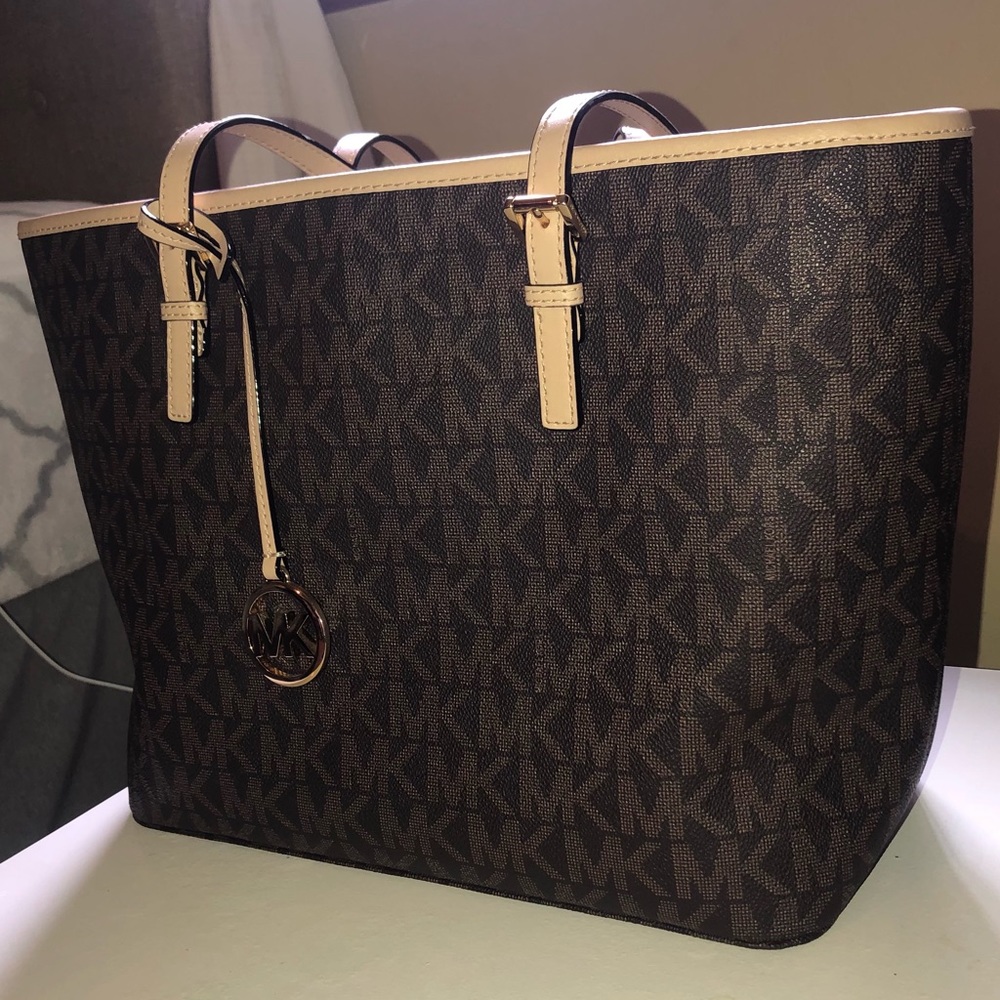 Tote Michale Kors purse